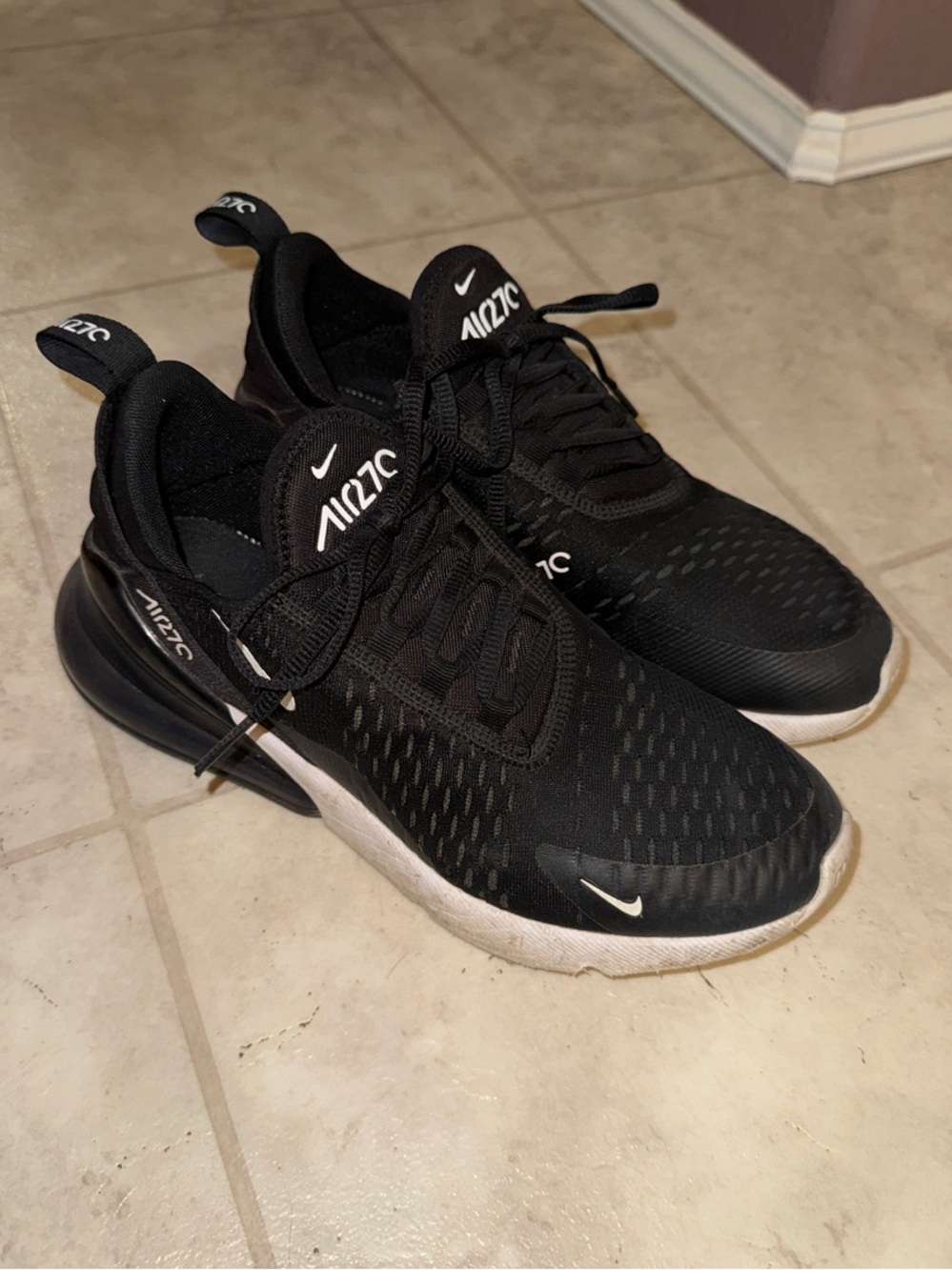 Nike Women’s Black and White Air Max 270 Sneakers